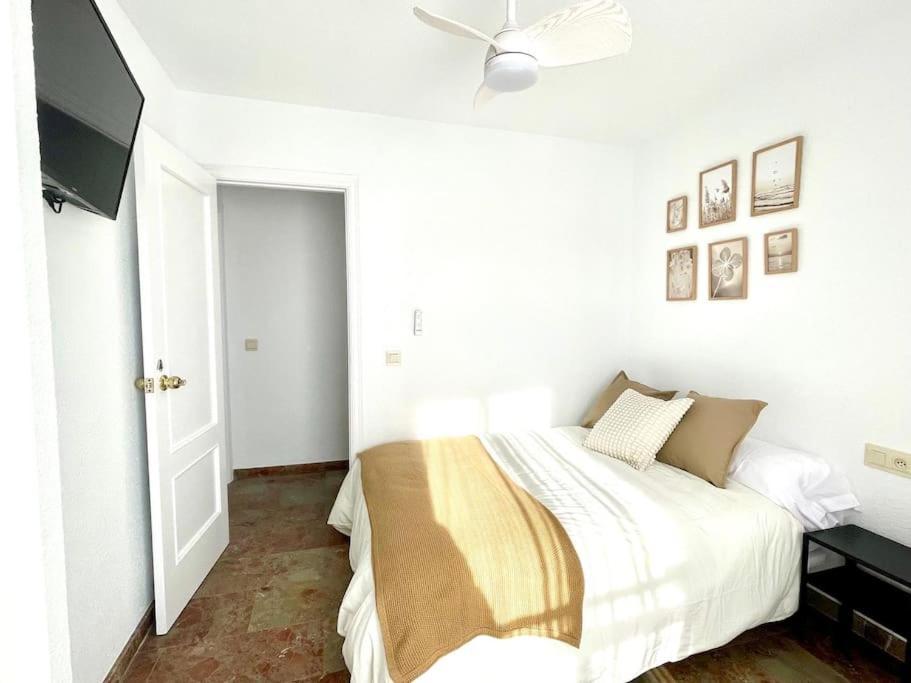 Beautiful & Sunny Apartment مالقة المظهر الخارجي الصورة